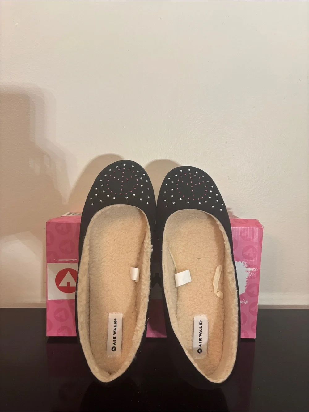 Airwalk‎ Cozy Glam Peace Sign Studded Flats